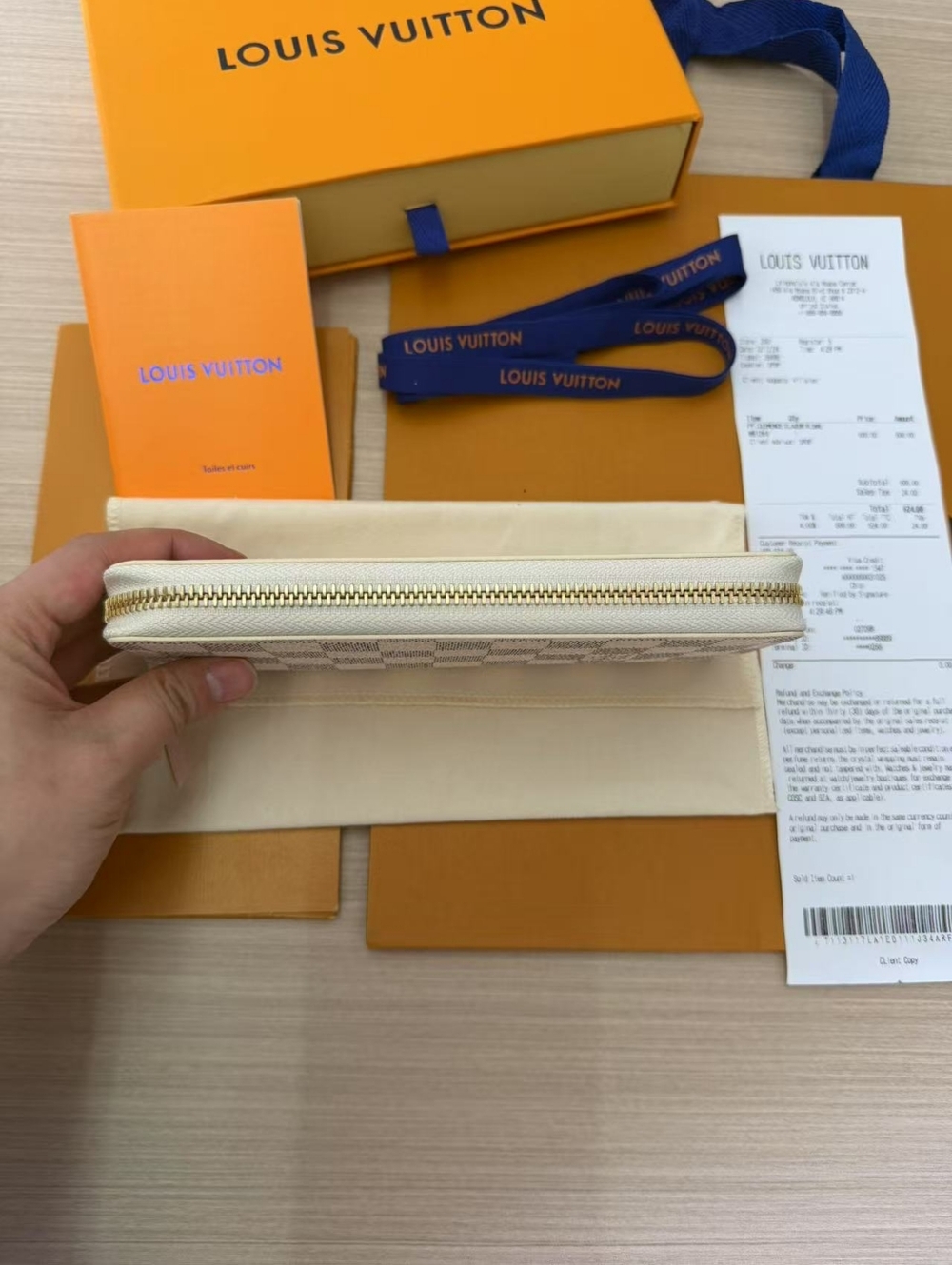 Louis Vuitton Clemence Wallet Damier Azur - Picture 5 of 15